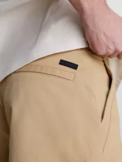 Calvin Klein Short Cargo Relaxed En Sergé -Pas Cher Calvin Klein Magasin K10K111004 PF2 alternate2