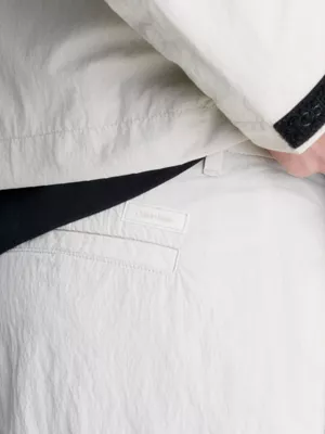 Calvin Klein Short Cargo Relaxed En Nylon 5 Calvin Klein Short Cargo Relaxed En Nylon – Image 3