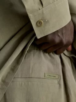 Calvin Klein Short Relaxed En Lin Mélangé -Pas Cher Calvin Klein Magasin K10K111095 MSS alternate2