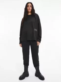 Calvin Klein T-shirt Unisexe à Manches Longues Imprimé - CK Standards 14 Calvin Klein T-shirt Unisexe à Manches Longues Imprimé - CK Standards -Pas Cher Calvin Klein Magasin K10K111324 BAE alternate3