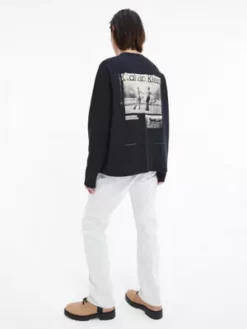 Calvin Klein T-shirt Unisexe à Manches Longues Imprimé - CK Standards 15 Calvin Klein T-shirt Unisexe à Manches Longues Imprimé - CK Standards -Pas Cher Calvin Klein Magasin K10K111324 BAE alternate4