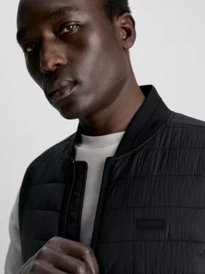 Calvin Klein Veste Sans Manches Matelassée Effet Froissé 5 Calvin Klein Veste Sans Manches Matelassée Effet Froissé – Image 3