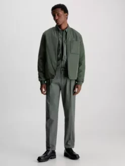 Calvin Klein Pantalon Plissé Et Fuselé En Sergé 10 Calvin Klein Pantalon Plissé Et Fuselé En Sergé -Pas Cher Calvin Klein Magasin K10K111490 LLP alternate3