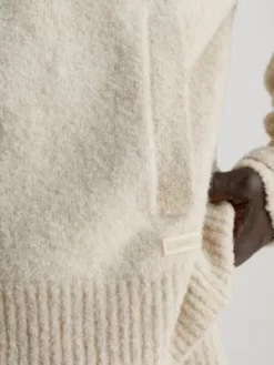 Calvin Klein Pull Cardigan Bouclé En Laine 9 Calvin Klein Pull Cardigan Bouclé En Laine -Pas Cher Calvin Klein Magasin K10K111969 PB5 alternate2