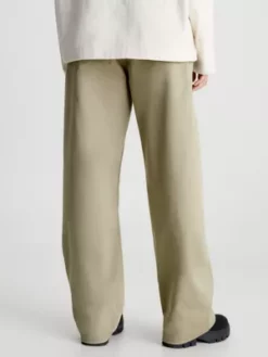 Calvin Klein Chino Relaxed Unisexe - CK Standards -Pas Cher Calvin Klein Magasin K10K112010 RB1 alternate2