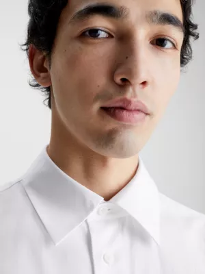 Calvin Klein Chemise Unisexe En Sergé De Coton - CK Standards 8 Calvin Klein Chemise Unisexe En Sergé De Coton - CK Standards – Image 6