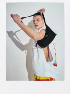 Calvin Klein Sac Bandoulière Unisexe - Pride 15 Calvin Klein Sac Bandoulière Unisexe - Pride -Pas Cher Calvin Klein Magasin K40K401020 BDS alternate6