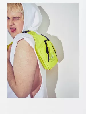 Calvin Klein Sac Banane Unisexe - Pride 9 Calvin Klein Sac Banane Unisexe - Pride – Image 7