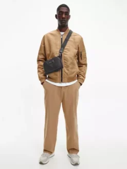 Calvin Klein Sac En Bandoulière Recyclé 11 Calvin Klein Sac En Bandoulière Recyclé -Pas Cher Calvin Klein Magasin K50K510213 BAX alternate4