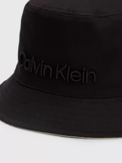 Calvin Klein Bob Réversible En Coton Bio -Pas Cher Calvin Klein Magasin K50K510338 BAX alternate4