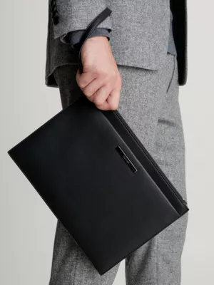 Calvin Klein Pochette En Similicuir 5 Calvin Klein Pochette En Similicuir – Image 3