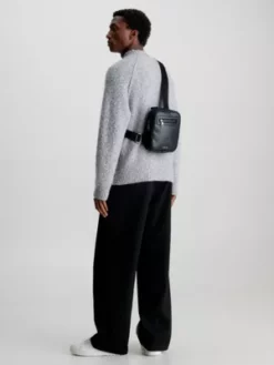 Calvin Klein Petit Sac Reporter En Bandoulière Avec Logo -Pas Cher Calvin Klein Magasin K50K510853 01I alternate1