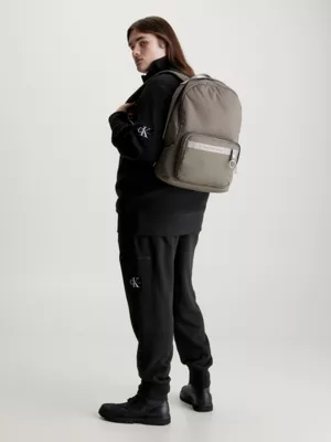 Calvin Klein Sac à Dos Rond En Sergé 4 Calvin Klein Sac à Dos Rond En Sergé – Image 2