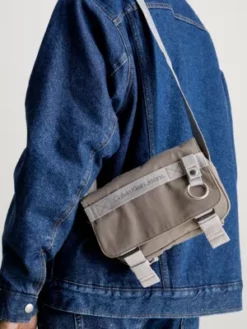 Calvin Klein Sac En Bandoulière En Sergé -Pas Cher Calvin Klein Magasin K50K511045 0IM alternate2