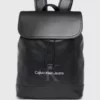 Calvin Klein Sac à Dos à Rabat Avec Logo -Pas Cher Calvin Klein Magasin K50K511109 BDS main
