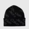 Calvin Klein Bonnet En Coton Entièrement Orné De Logos 1 Calvin Klein Bonnet En Coton Entièrement Orné De Logos -Pas Cher Calvin Klein Magasin K50K511162 BDS main