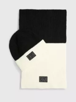 Calvin Klein Ensemble Cadeau écharpe Et Bonnet