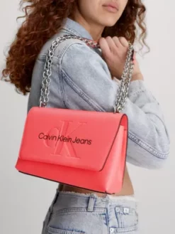 Calvin Klein Sac Bandoulière Modulable 10 Calvin Klein Sac Bandoulière Modulable -Pas Cher Calvin Klein Magasin K60K607198 TCO alternate2