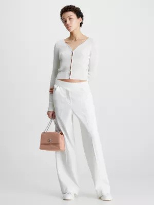 Calvin Klein Sac En Bandoulière Modulable En Matière Recyclée 4 Calvin Klein Sac En Bandoulière Modulable En Matière Recyclée – Image 2