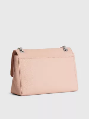 Calvin Klein Sac En Bandoulière Modulable En Matière Recyclée 7 Calvin Klein Sac En Bandoulière Modulable En Matière Recyclée – Image 5