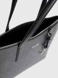 Calvin Klein Sac Cabas En Matière Recyclée Avec Logo 11 Calvin Klein Sac Cabas En Matière Recyclée Avec Logo -Pas Cher Calvin Klein Magasin K60K609876 0GJ alternate4