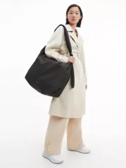 Calvin Klein Grand Sac Hobo Recyclé 11 Calvin Klein Grand Sac Hobo Recyclé -Pas Cher Calvin Klein Magasin K60K610200 BAX alternate4