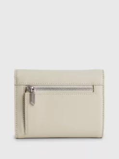 Calvin Klein Portefeuille à Trois Volets En Matière Recyclée -Pas Cher Calvin Klein Magasin K60K610969 PEA alternate2