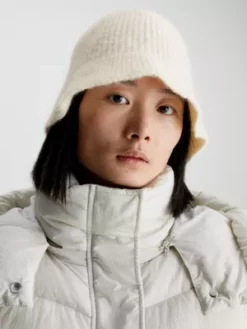 Calvin Klein Bob En Maille De Laine Mélangée -Pas Cher Calvin Klein Magasin K60K611162 YAL alternate2