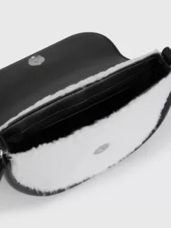 Calvin Klein Sac En Bandoulière En Sherpa 11 Calvin Klein Sac En Bandoulière En Sherpa -Pas Cher Calvin Klein Magasin K60K611229 0GK alternate4