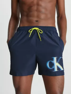 Calvin Klein Short De Bain Mi-long Avec Cordon De Serrage - CK Monogram 4 Calvin Klein Short De Bain Mi-long Avec Cordon De Serrage - CK Monogram – Image 2