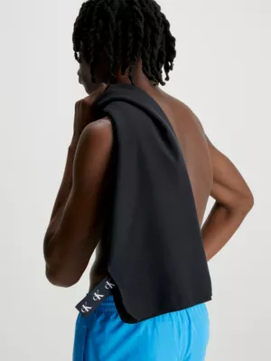 Calvin Klein Boîte Cadeau Short De Bain Et Serviette 7 Calvin Klein Boîte Cadeau Short De Bain Et Serviette – Image 5