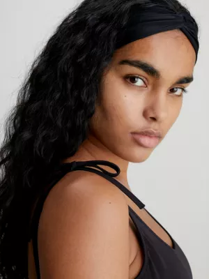 Calvin Klein Boîte Cadeau Maillot De Bain, Bandeau Et Serviette 7 Calvin Klein Boîte Cadeau Maillot De Bain, Bandeau Et Serviette – Image 5