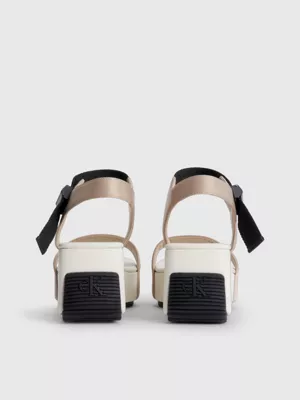 Calvin Klein Sandales Compensées à Plateforme En Satin Recyclé 6 Calvin Klein Sandales Compensées à Plateforme En Satin Recyclé – Image 4